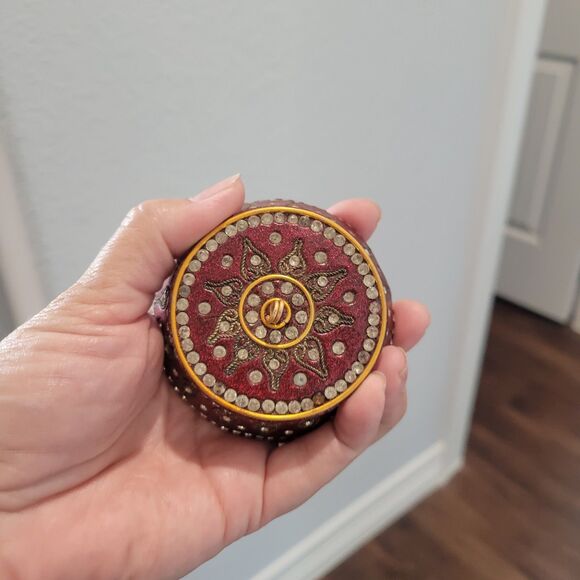 Vintage Pier 1 Jeweled Trinket Box Round Hexagon Jewelry Small 3x3x1 Maroon Boho - Picture 3 of 10